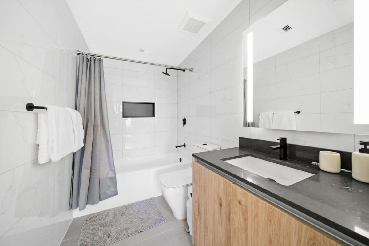 Ocean View 2 Bedroom Downtown 5 Minutes From Apartamento *