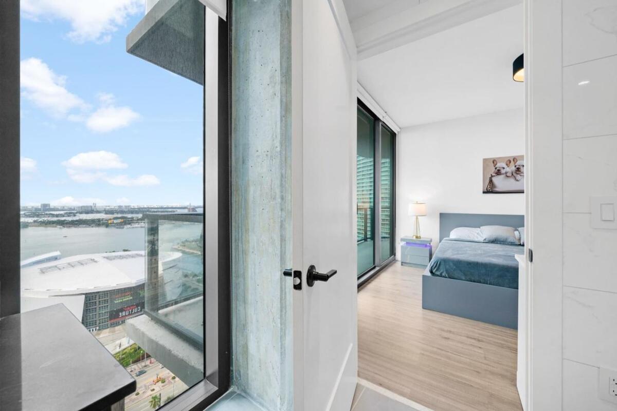 Ocean View 2 Bedroom Downtown 5 Minutes From Apartamento Miami